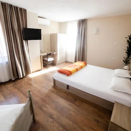 Zenith Affittacamere 3*