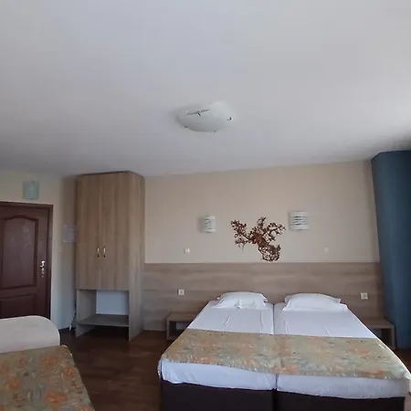 Guest house Zenith 4*