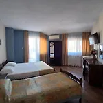 Πανσιόν Zenith 4*