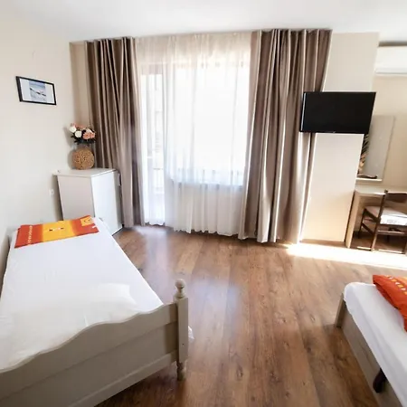 בית הארחה Zenith סוזופול