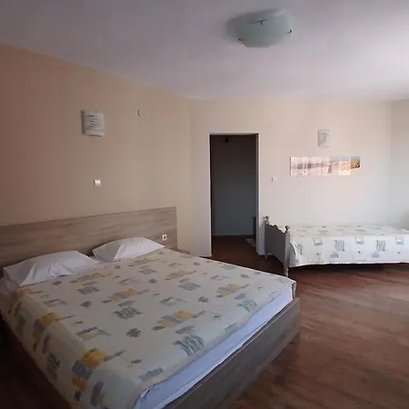 Zenith Pensionat 3*