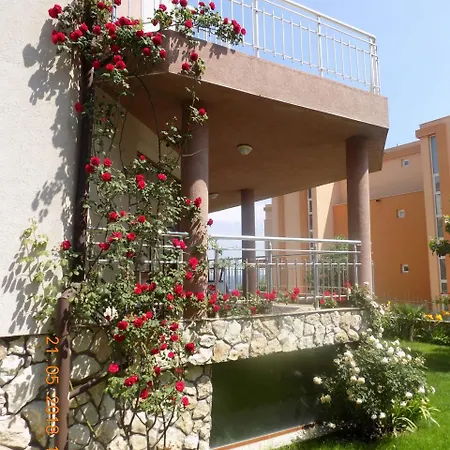 בית הארחה Zenith 3*